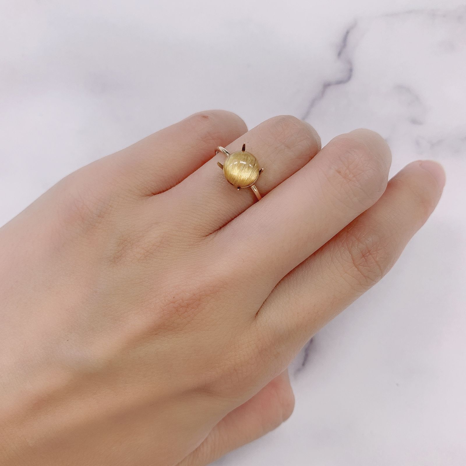 ルチルクォーツ(宝石名ルチルレイテッド・クォーツ) ブラジル産 2.31ct 識別済[210913308]7.8×7.5mm前後