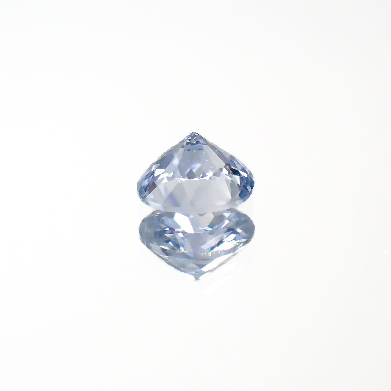 アイスブルーサファイア(宝石名サファイア)スリランカ/マダガスカル産 0.28ct 識別済[220918073]4x3.6mm前後