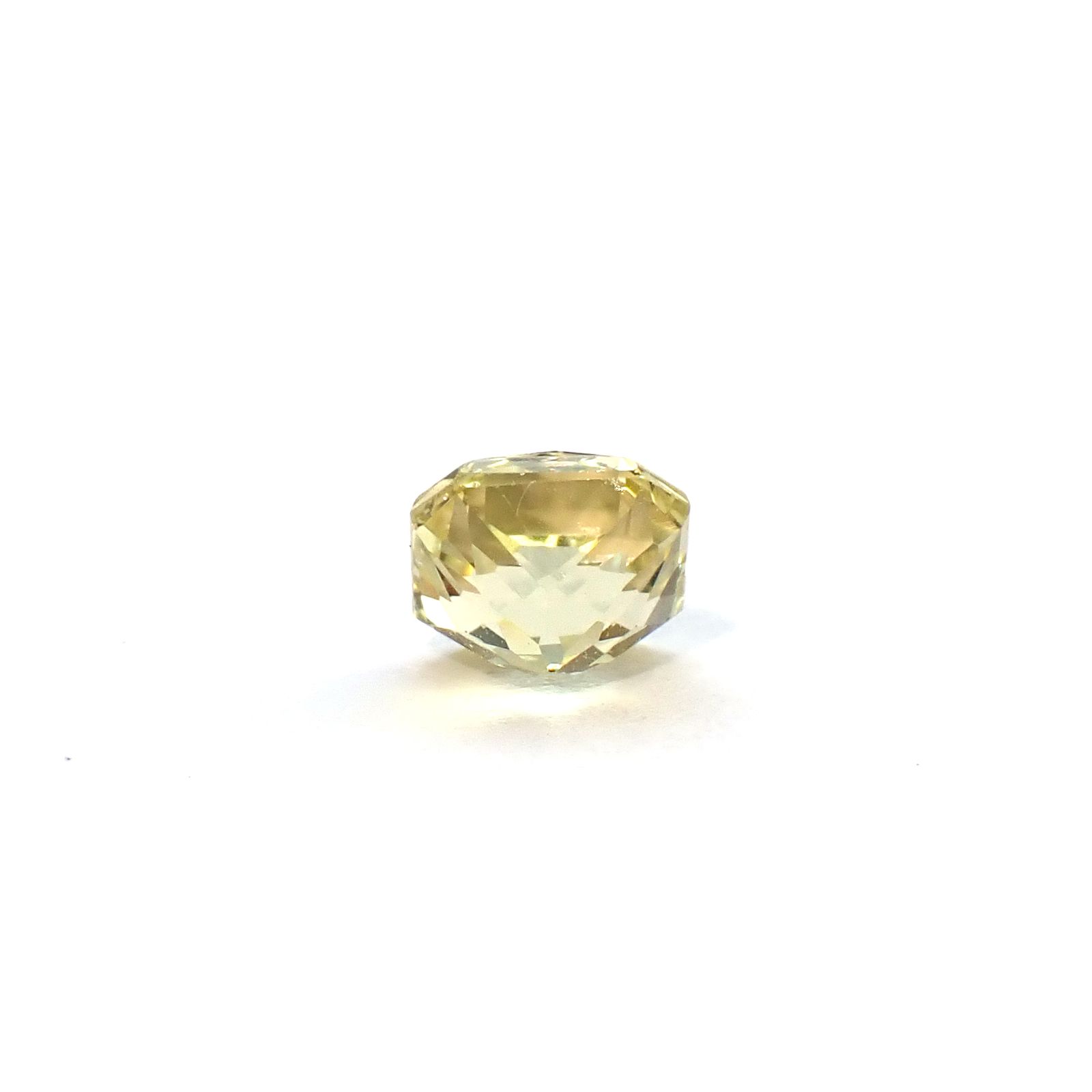 イエローアパタイト メキシコ産 0.63ct / 4.8x4.5mm前後 [260632469]