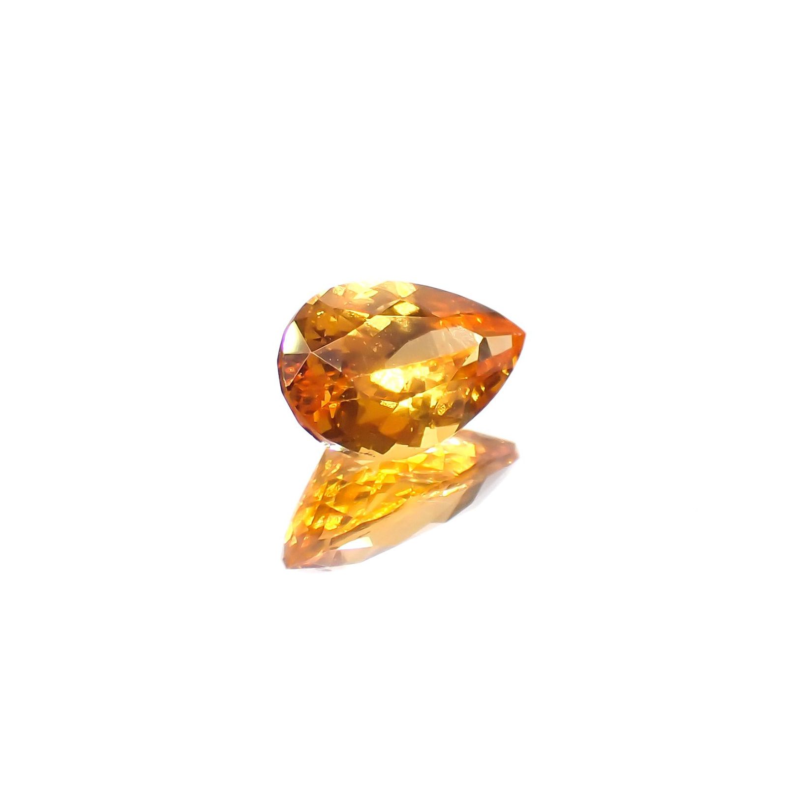 スペサルティンガーネット マンダリンオレンジカラー(宝石名ガーネット)ナイジェリア産 0.80ct 識別済[230923392]7.3x4.6mm前後