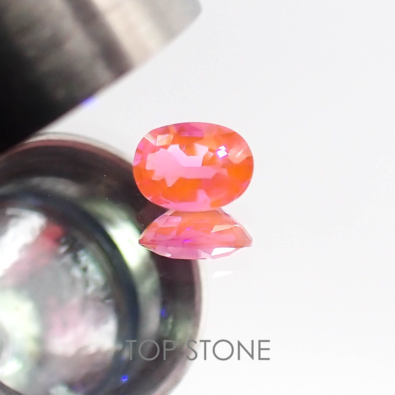 ハックマナイト アフガニスタン産 ルース 0.14ct[20074172]4.2×3.1mm前後