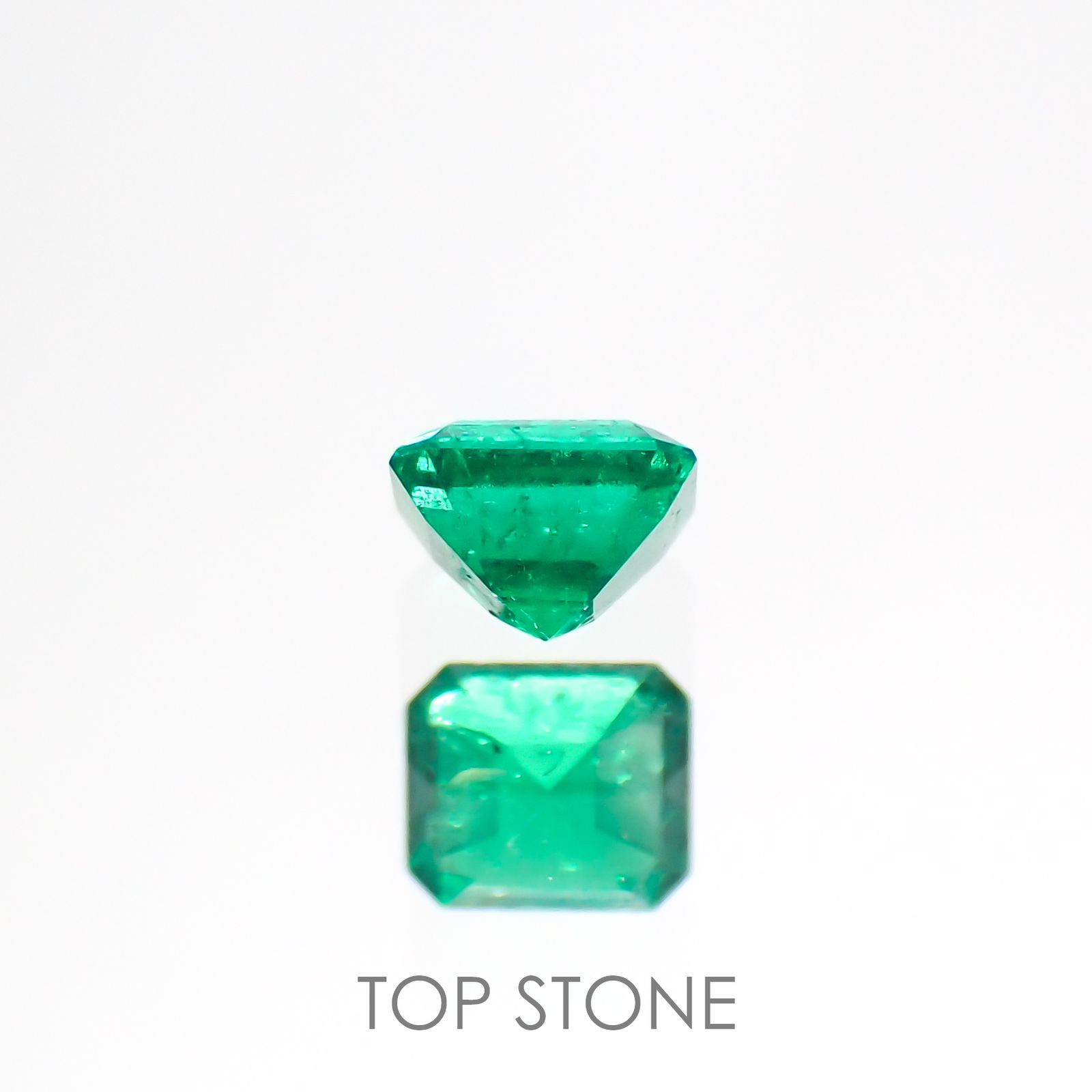 エメラルド(宝石名エメラルド) コロンビア産 0.13ct 識別済[201912837]3.2×2.6mm前後