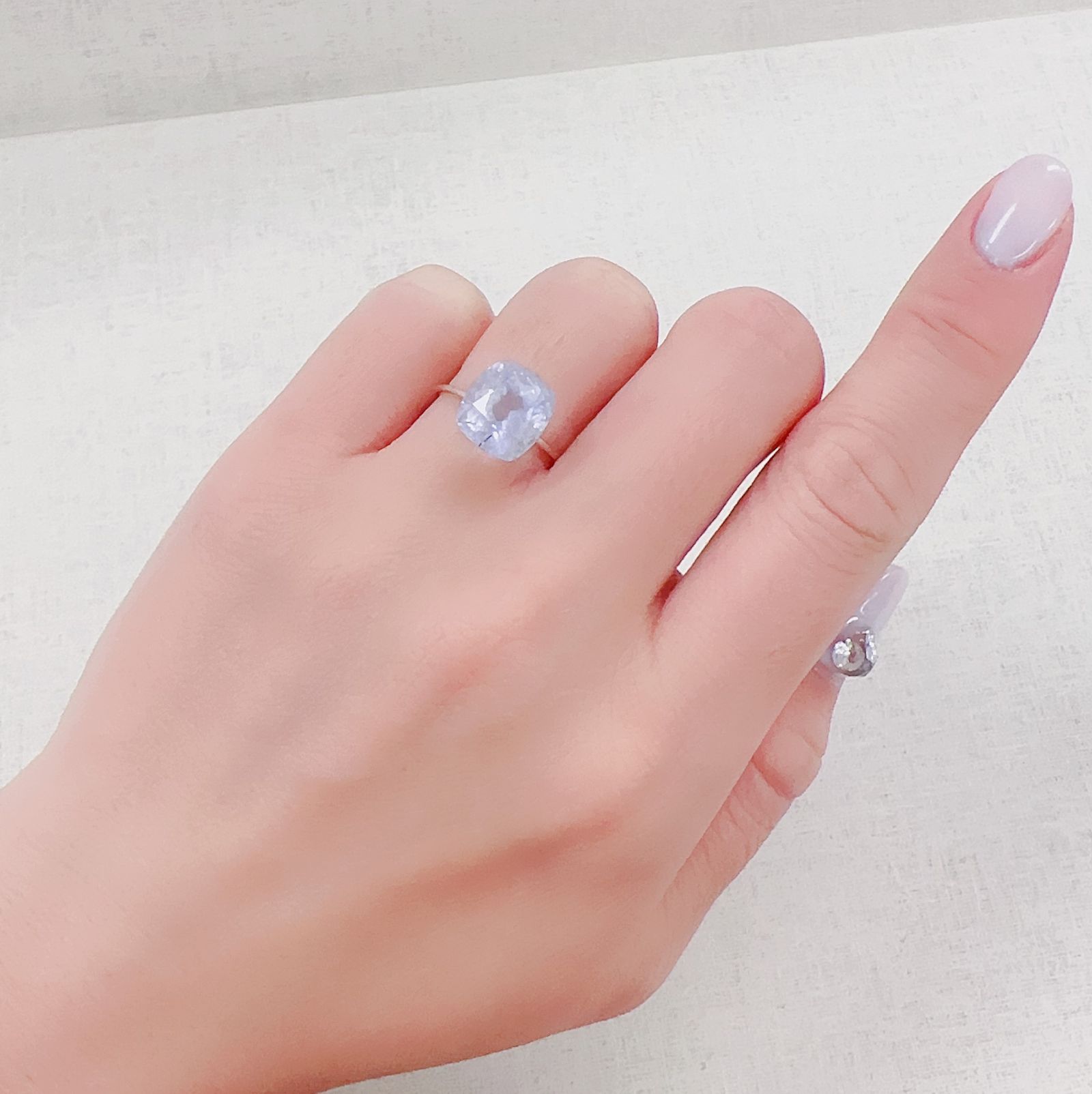 スキャポライト フルオレッセンス ミャンマー・モゴック産 4.22ct[230421436]10.1x9.2mm前後