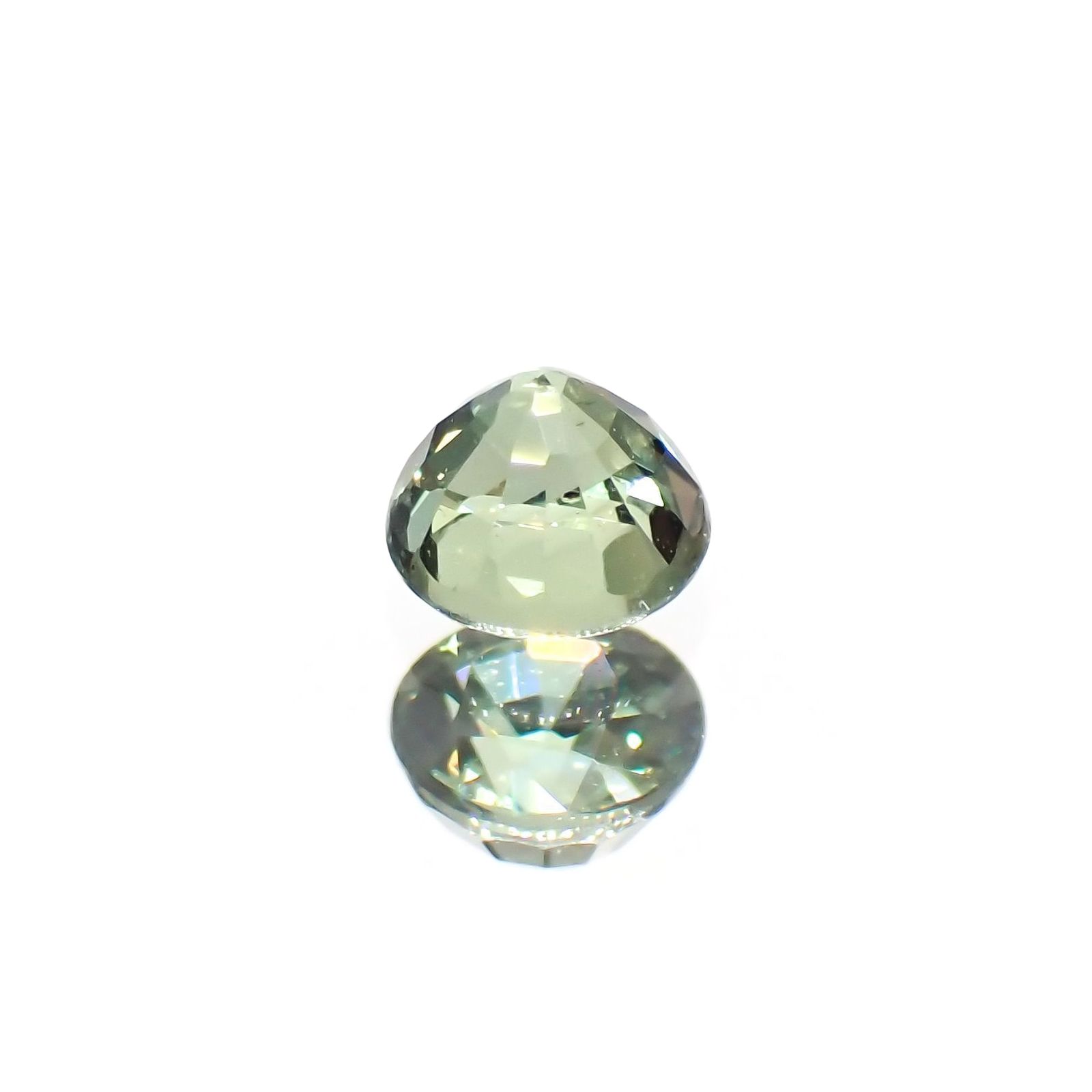 グリーンクリソベリル(宝石名クリソベリル)スリランカ/マダガスカル産 識別済 0.26ct / 3.4x3.4mm前後 [220114481]