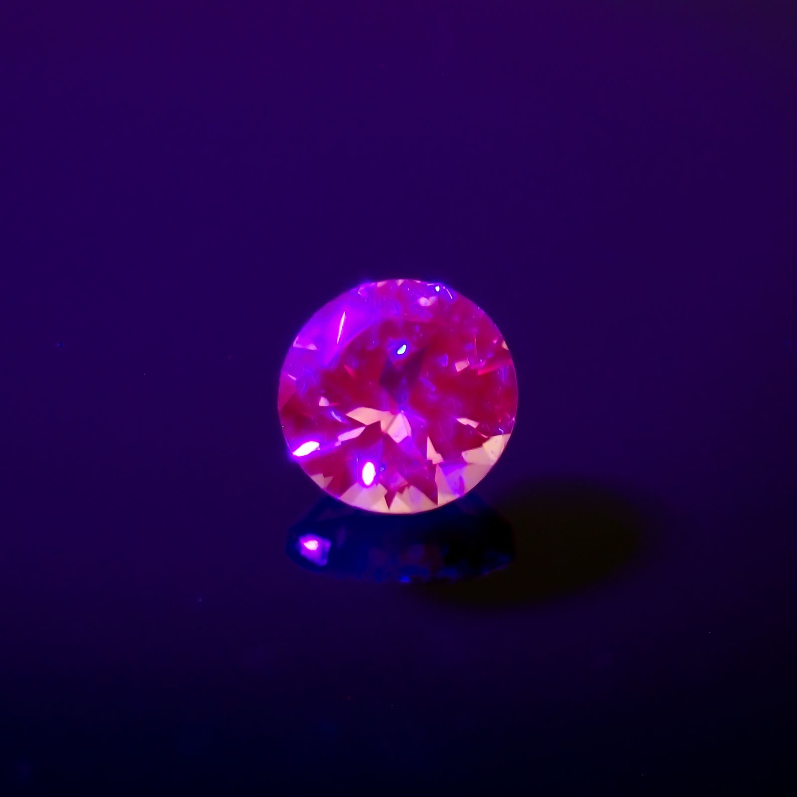 ドラゴンガーネット タンザニア産 0.27ct[230421444]3.6x3.6mm前後