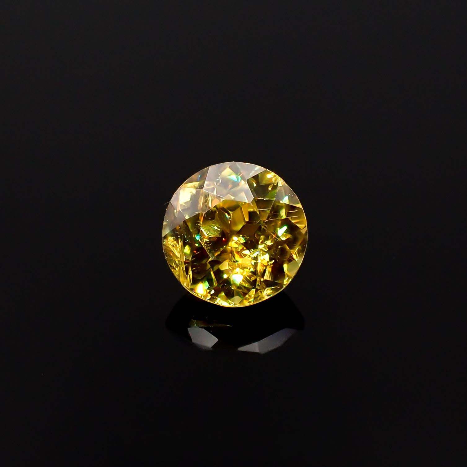 ゴールデンスフェーン(宝石名スフェーン)マダガスカル産 0.69ct 識別済[230120160]5.1x5.1mm前後