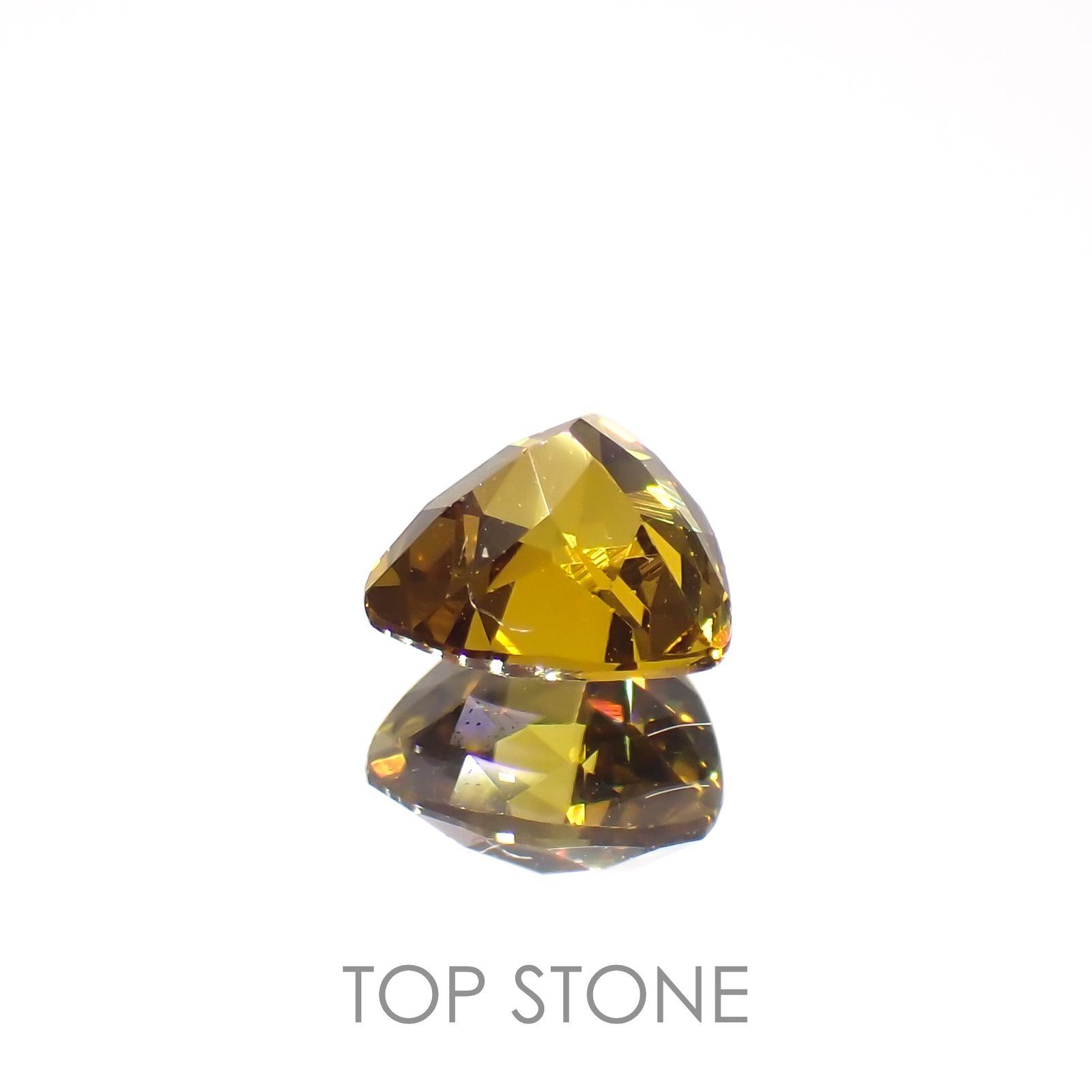 マリガーネット(宝石名グロッシュラー アンドラダイト・ガーネット)マリ共和国産 0.56ct 識別済[221219485]4.9x5mm前後