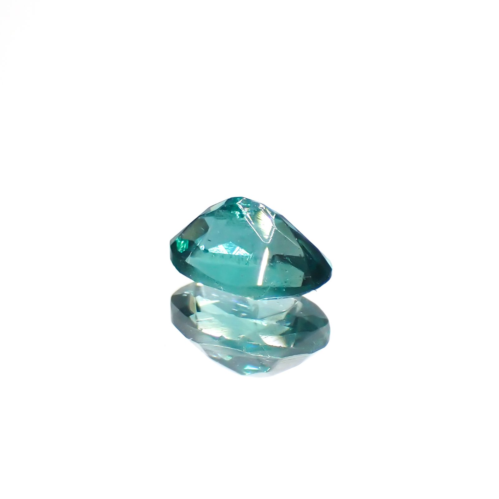ノーブルモロキサイト マダガスカル産 0.54ct[231224682]6.2x4.1mm前後