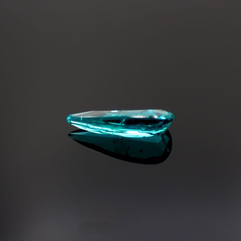 パライバトルマリン(宝石名トルマリン/別名パライバ・トルマリン)ブラジル産 GIA鑑付 0.31ct / 7.6x3.2mm前後 [221018786]