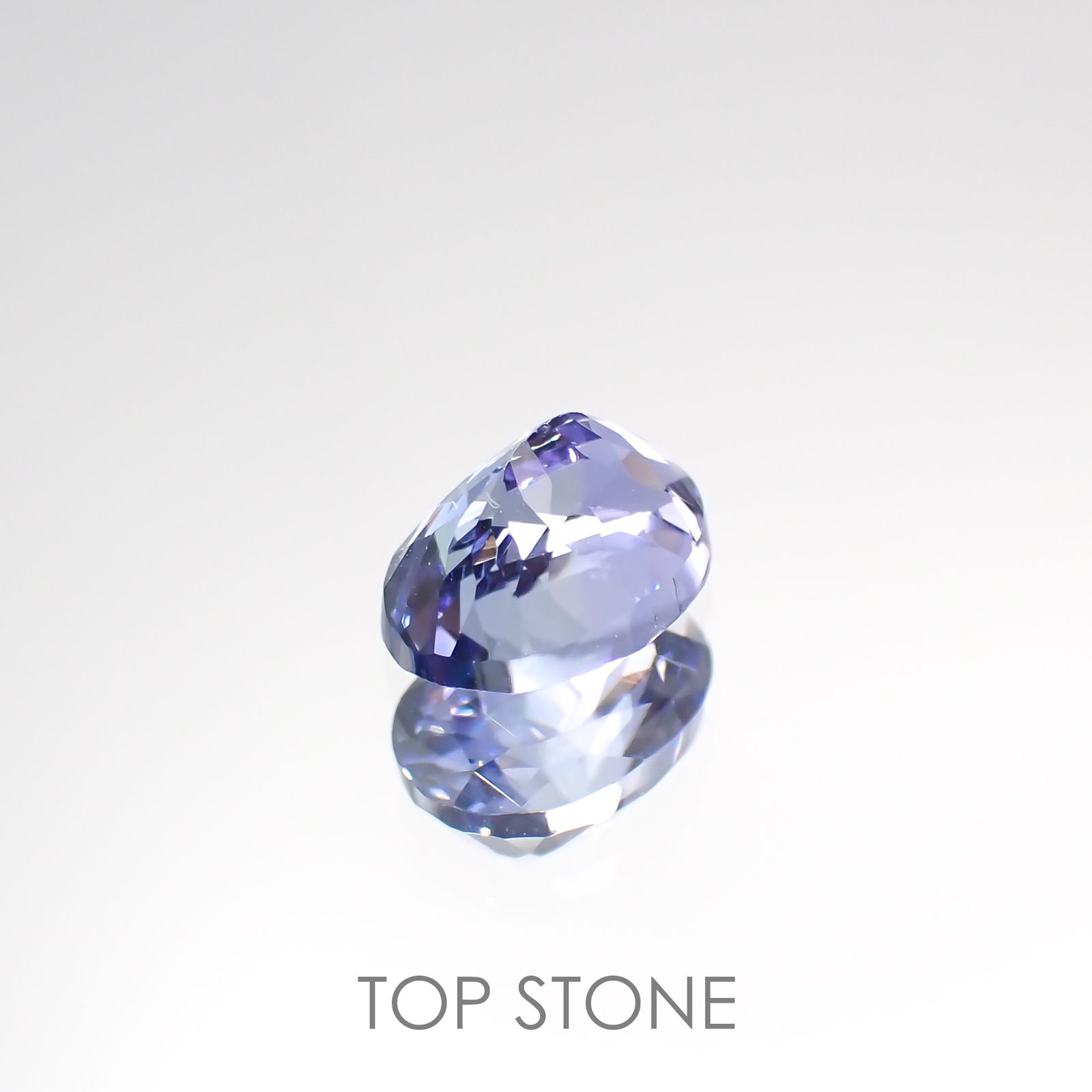 バイカラータンザナイト(ゾイサイト) タンザニア産 ルース 1.13ct[210812644]7.1×5.2mm前後