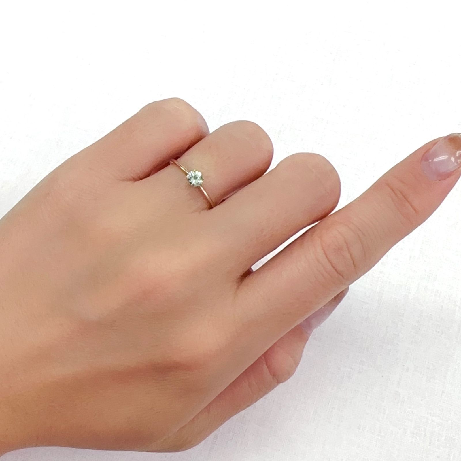 ミントガーネット タンザニア産 0.32ct[231023717]4x4mm前後