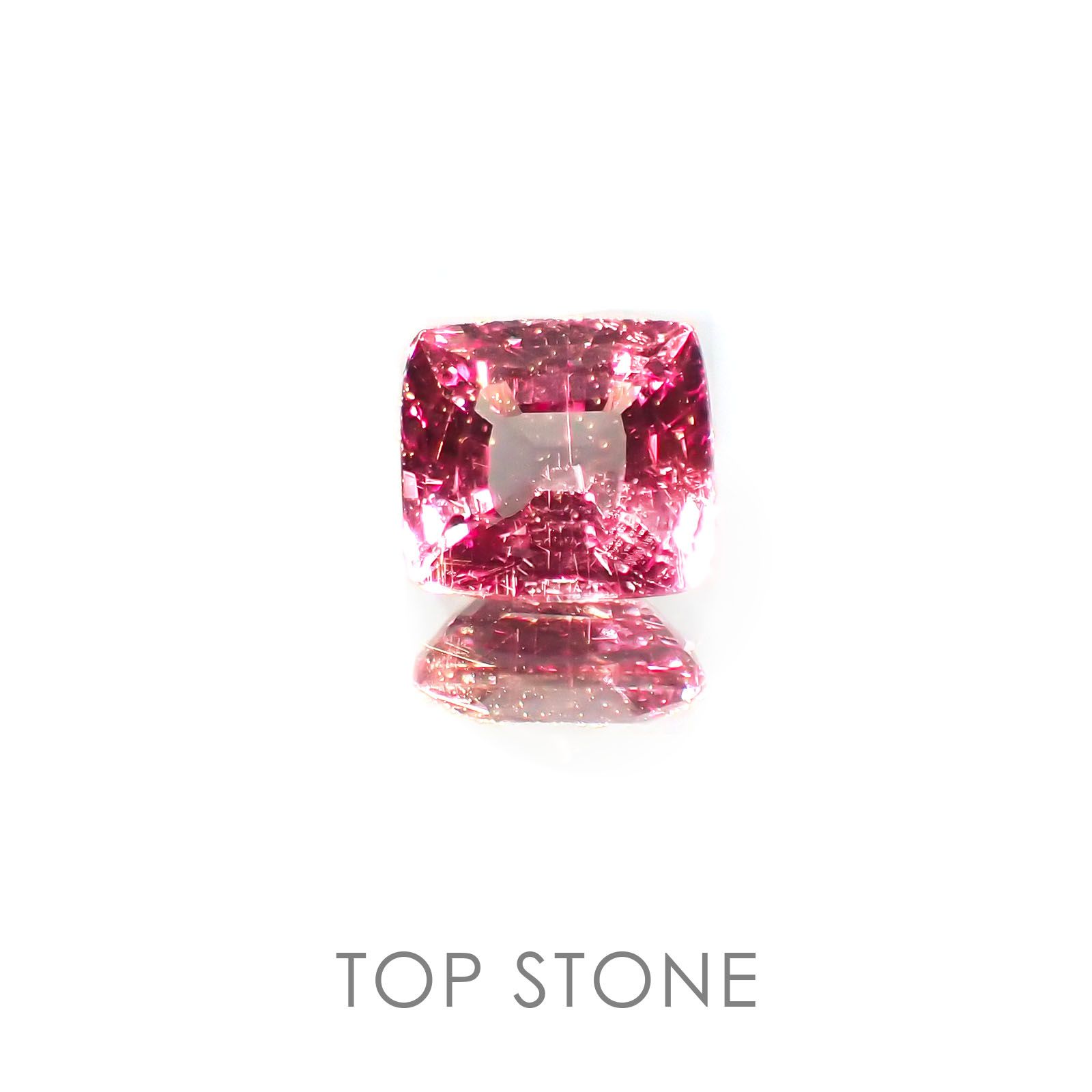 カラーチェンジガーネット(アレキタイプ) マダガスカル・ベキリー産 ルース 0.78ct[20117347]5.4×4.9mm前後