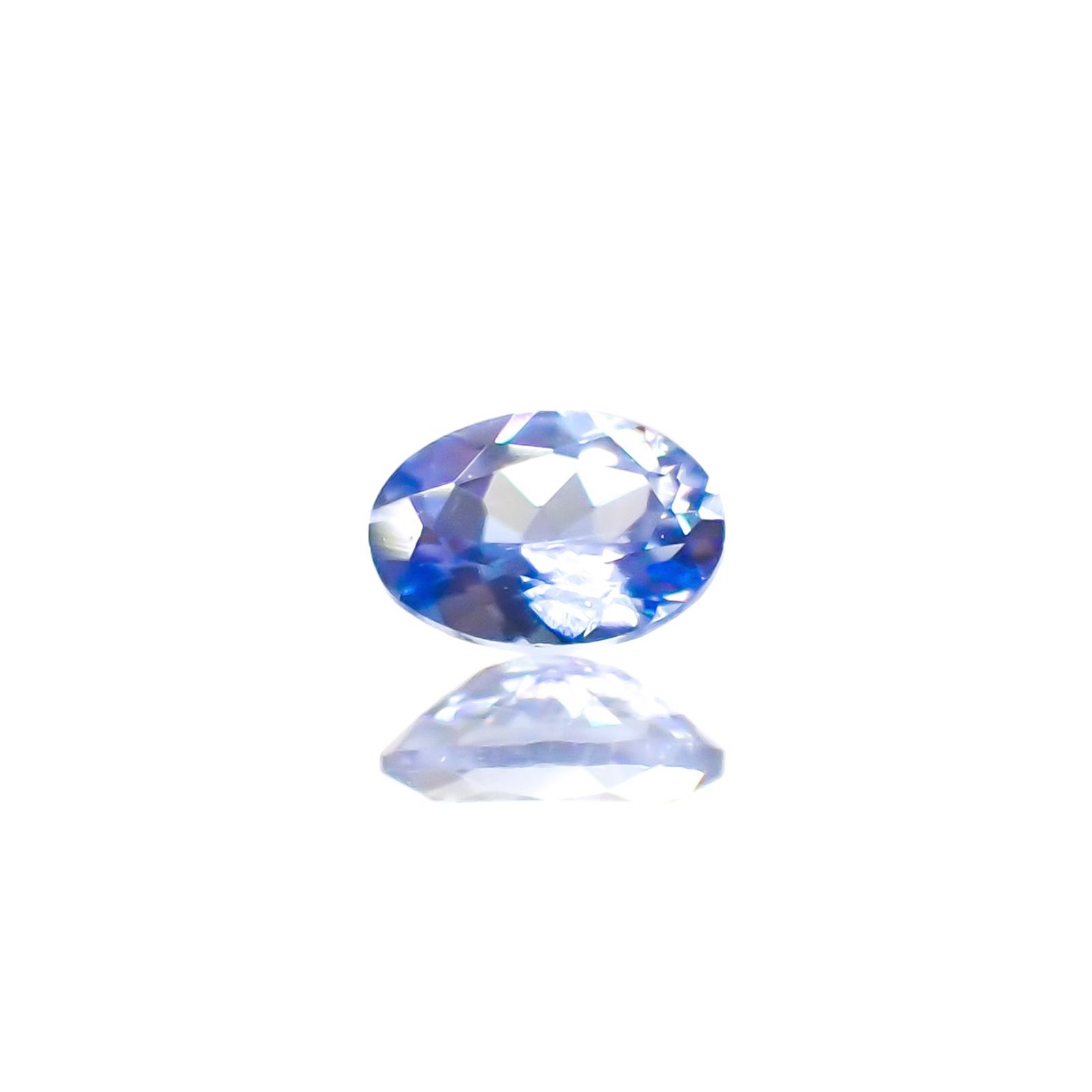 ベニトアイト(宝石名ベニトアイト)アメリカ・カリフォルニア州産 識別済 0.096ct / 3.4x2.3mm前後 [260523205]
