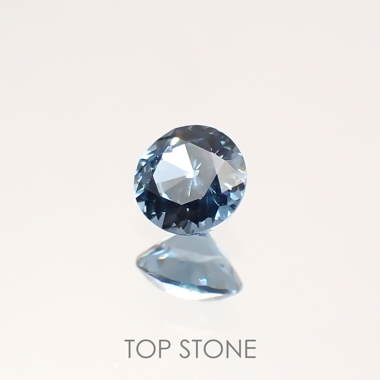 グレイッシュブルースピネル ビルマ産 ルース 0.25ct[210913136]3.9×3.9mm前後