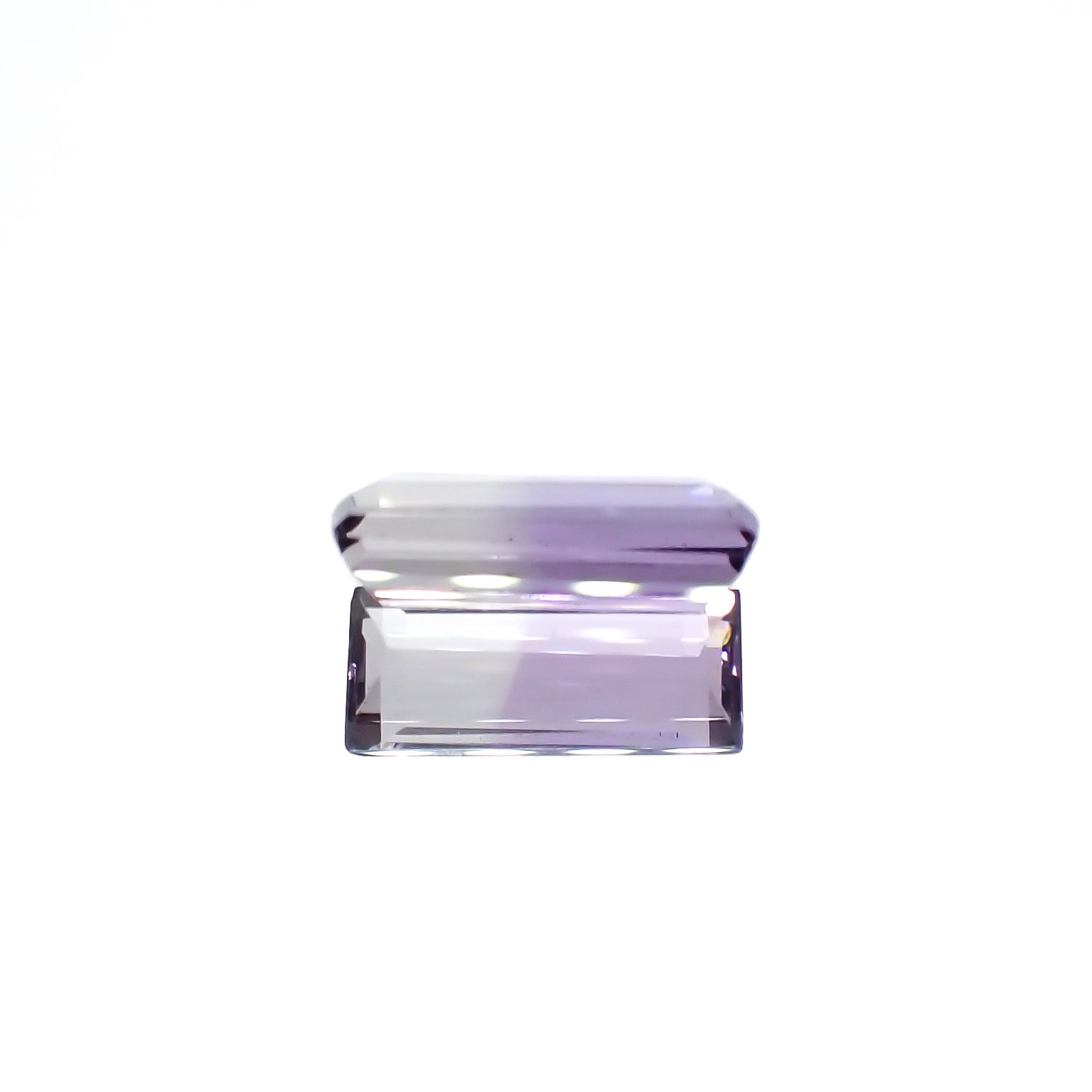 アワーグラスアメジスト(宝石名バイカラー・クォーツ)モロッコ産 1.23ct 識別済[231225096]10.1x4.3mm前後