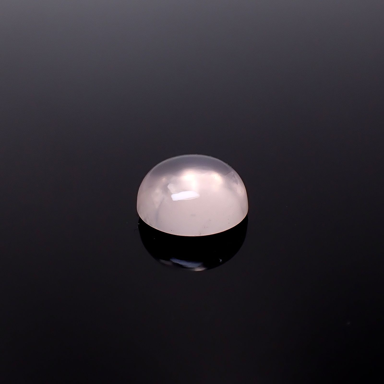 スターローズクォーツ マダガスカル産 3.96ct / 10.2x10.2mm前後 [250730822]