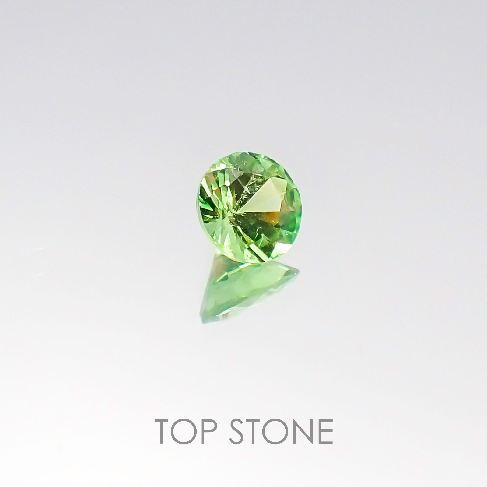 ミントガーネット ケニア産 ルース 0.2ct[20096107]3.8×3.7mm前後