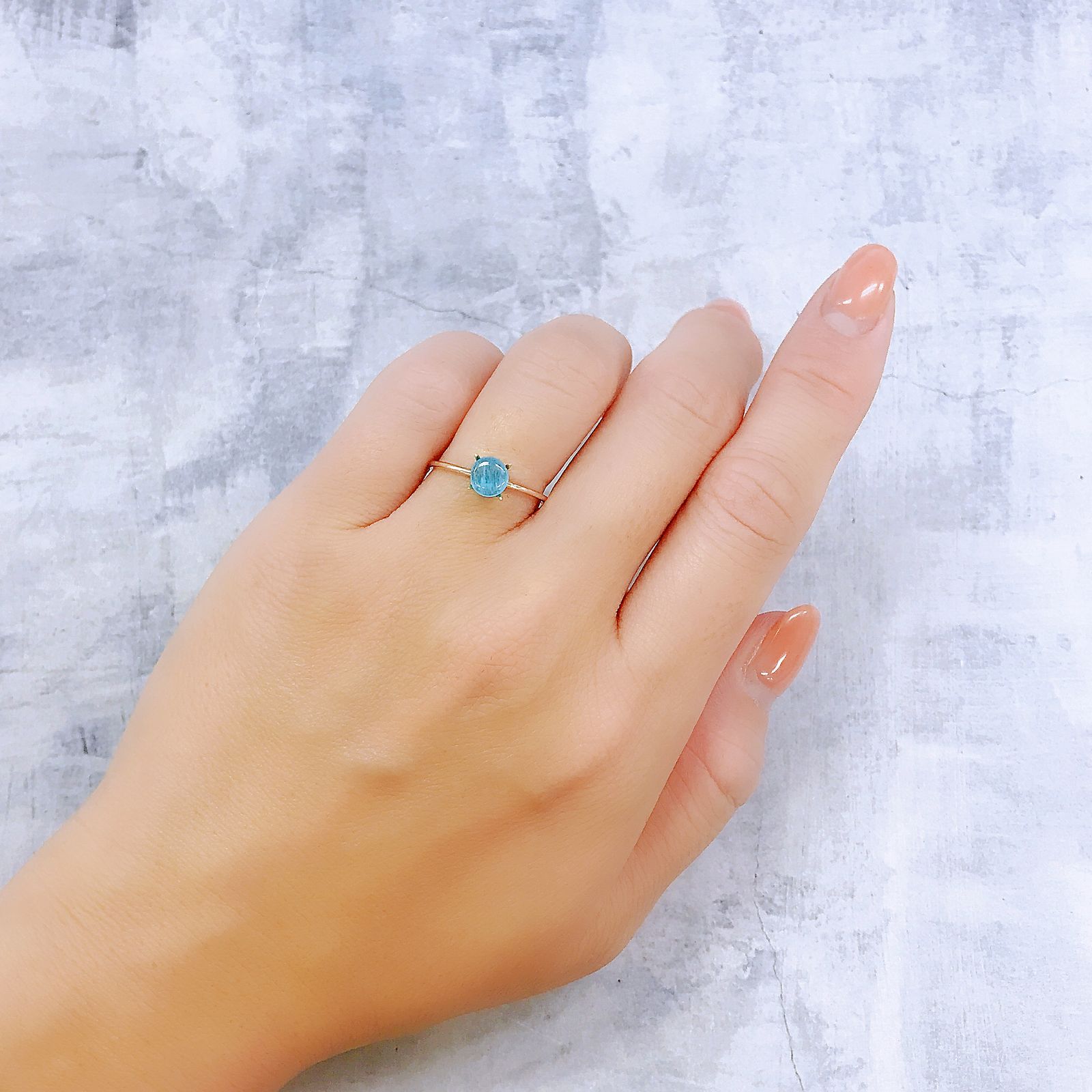 ヘミモルファイト(宝石名ヘミモルファイト)コンゴ民主共和国産 0.55ct 識別済[220917964]5.5x5.2mm前後