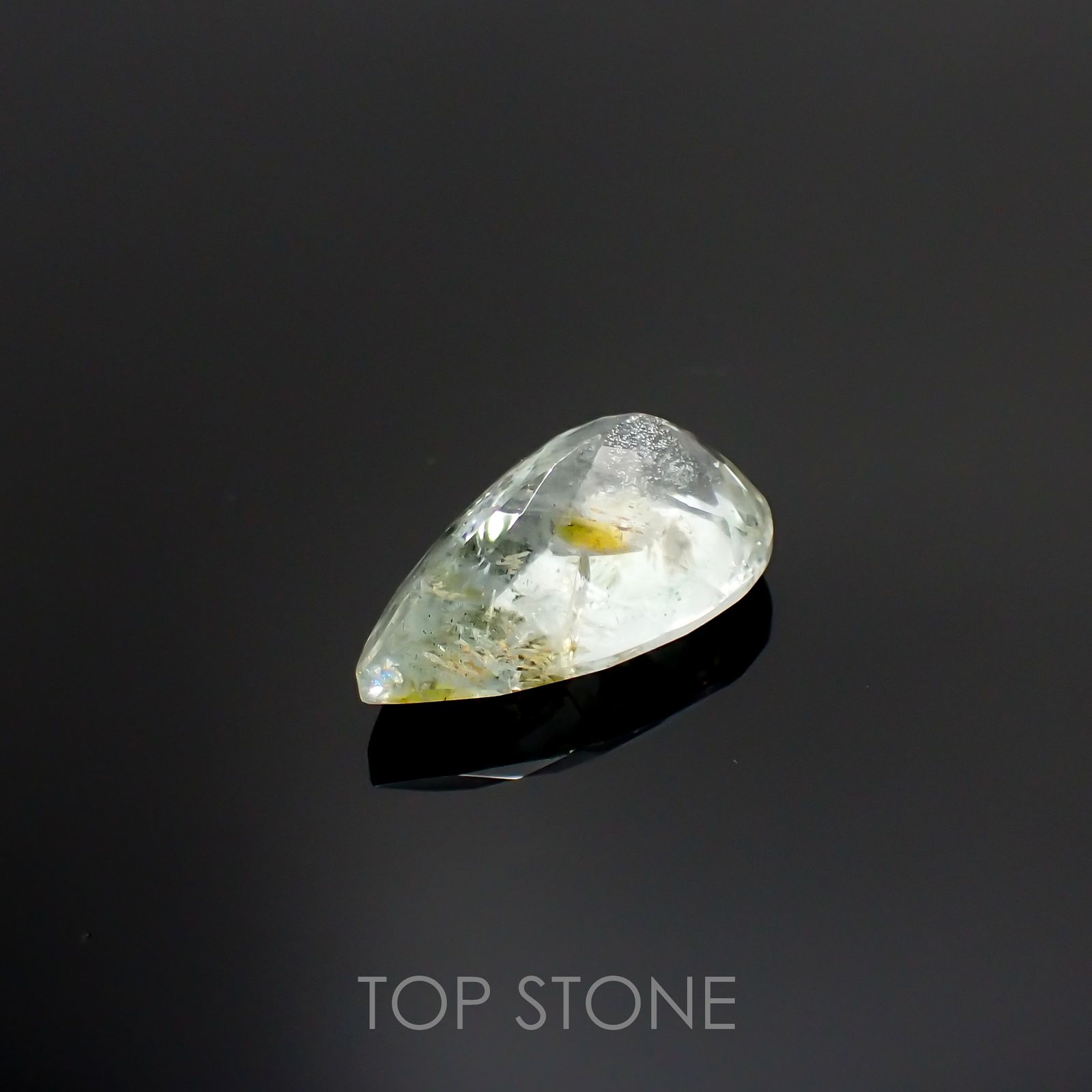 オーロラアクアマリン(宝石名シーン・アクアマリン) ブラジル産 8.991ct ソ付(彩珠)[210812719]18.7×11.3mm前後