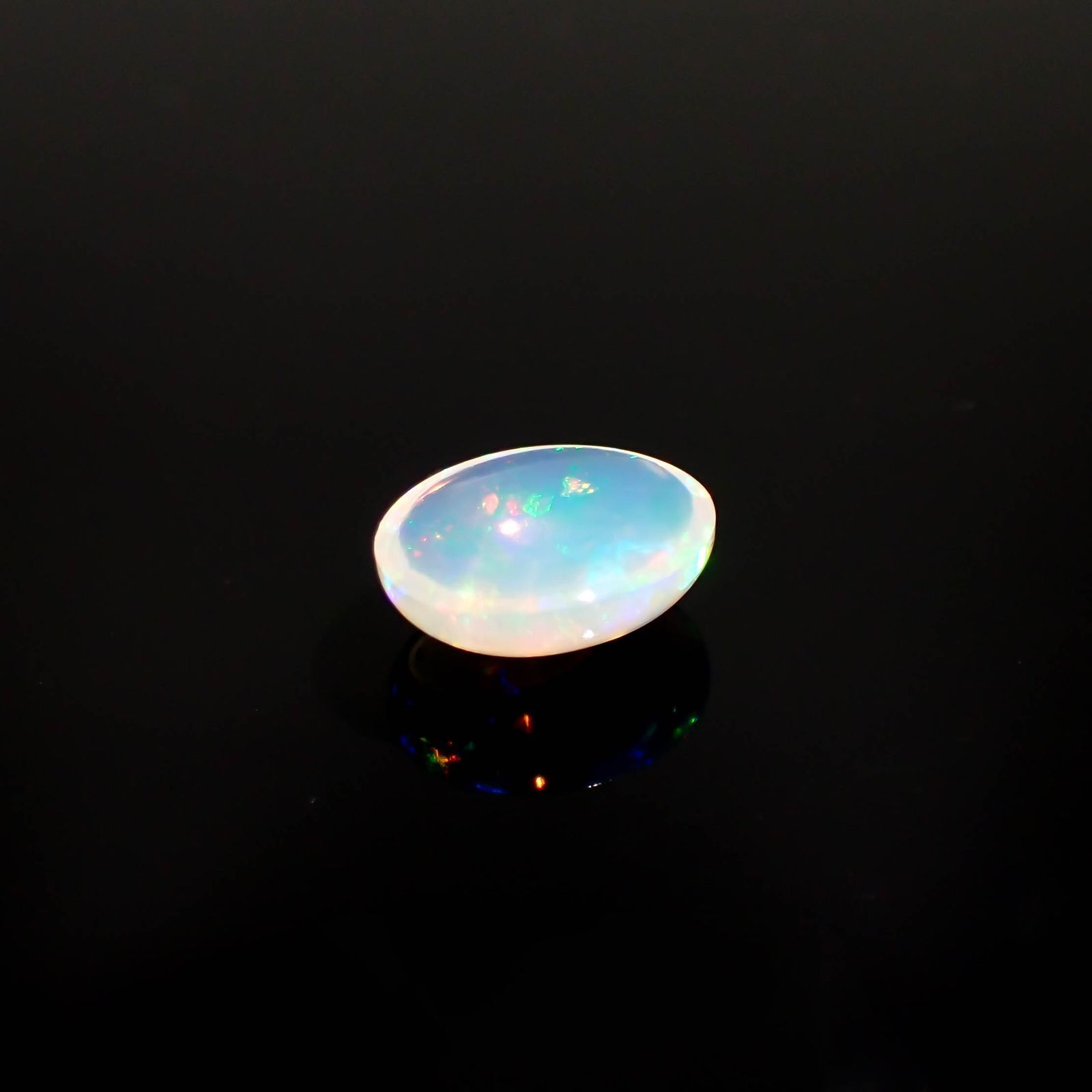 エチオピアオパール エチオピア産 1.95ct / 11.1x8.9mm前後 [230321039]