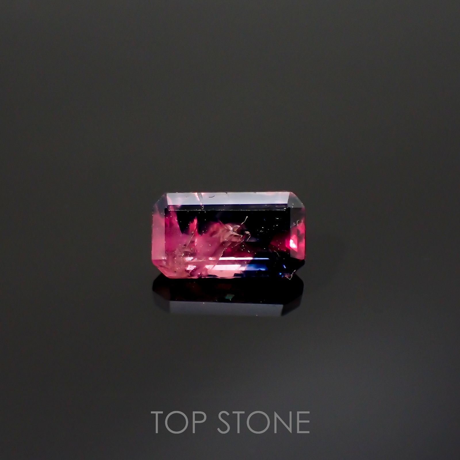 ウィンザーサファイア(宝石名サファイア)タンザニア・ウィンザー産 0.88ct 識別済[220616159]6.7x3.8mm前後
