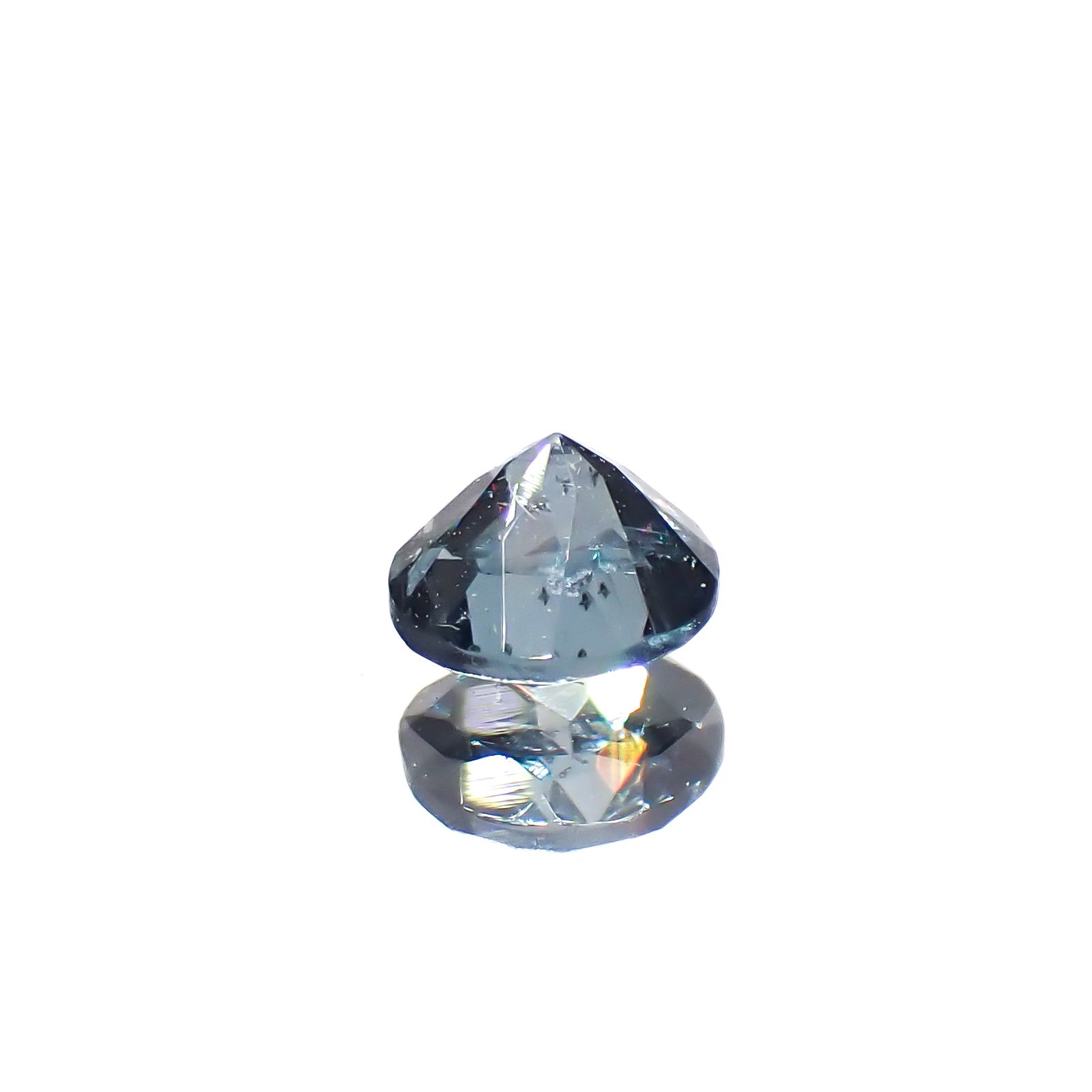 ベキリーブルーガーネット（カラーチェンジガーネット アレキタイプ） マダガスカル・ベキリー産 0.24ct[240628276]3.6x3.6mm前後