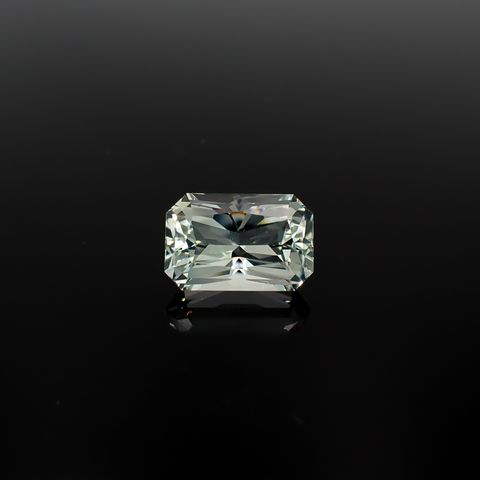 オリゴクレース(宝石名オリゴクレース)ケニア産 4.70ct 識別済[240628006]12.5x8.2mm前後