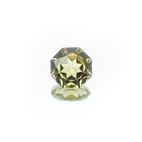 ◇オクタゴンカット◇グリーントルマリン(宝石名グリーン・トルマリン)ブラジル産 識別済 0.49ct / 5x4.9mm前後 [231124196]