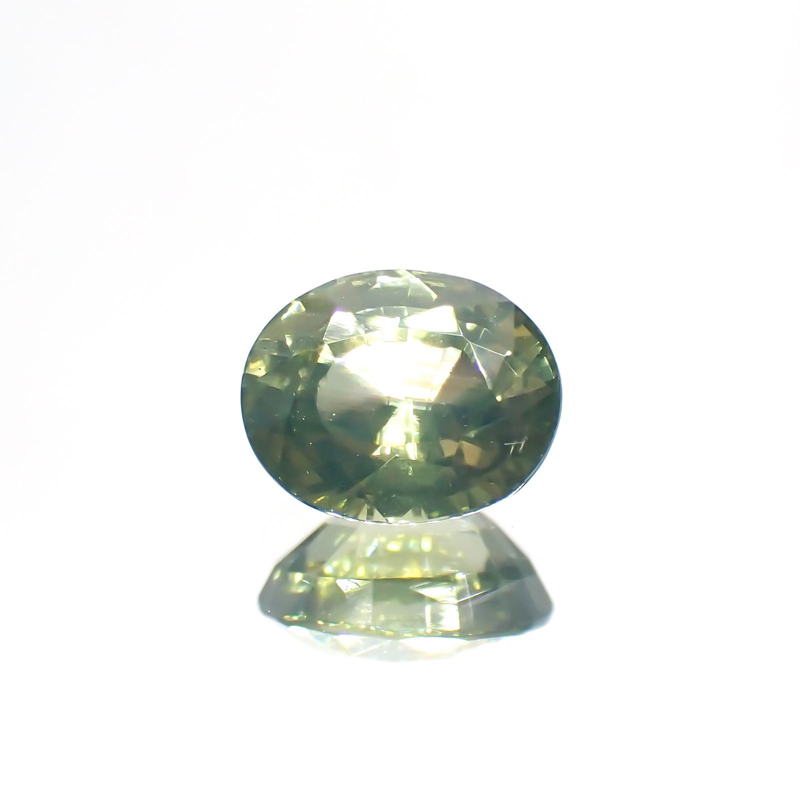 グリーンジルコン(宝石名ジルコン) スリランカ/カンボジア産 1.62ct 識別済[21038609]7.3×6mm前後