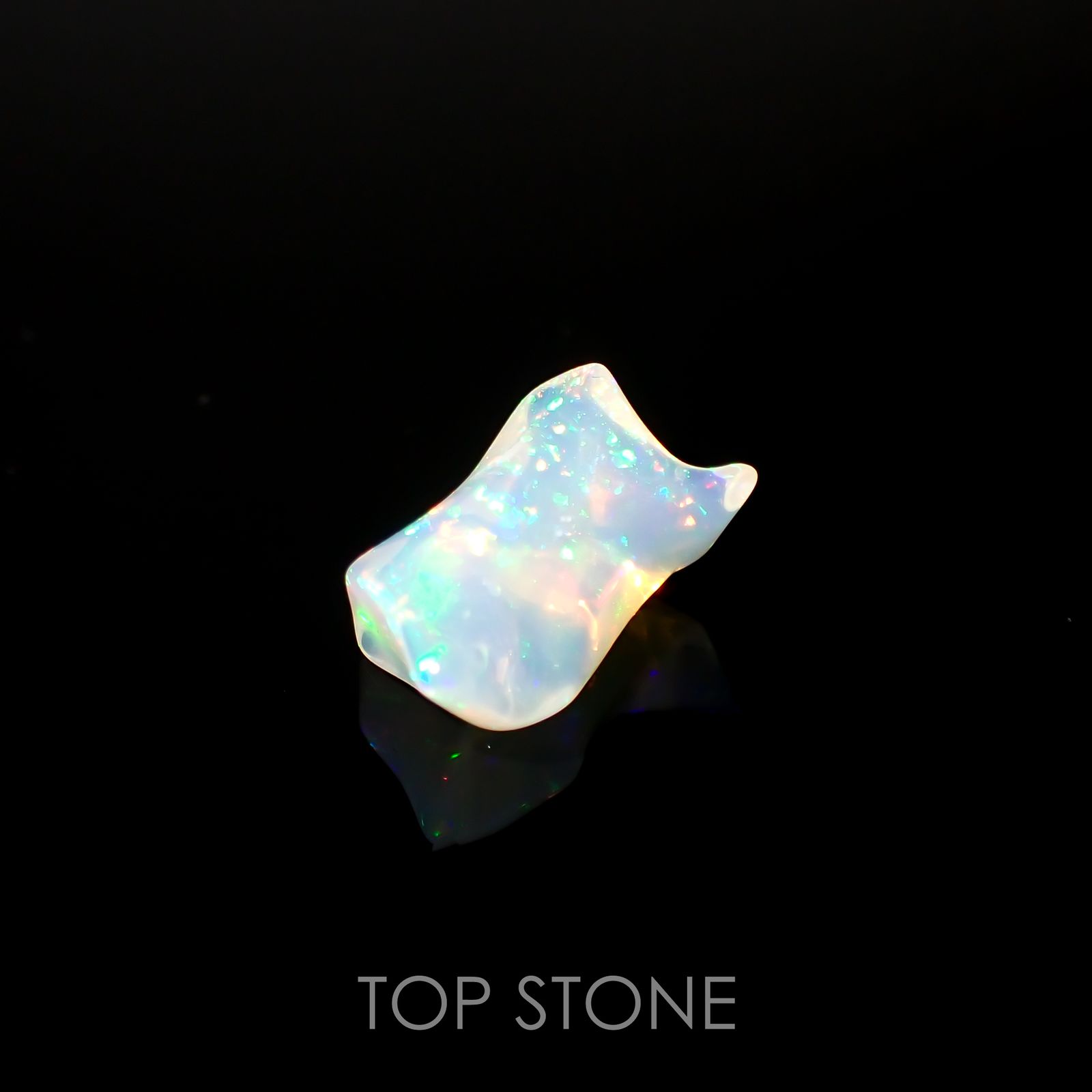 ◇バロック型◇エチオピアオパール(宝石名オパール) エチオピア産 3.47ct 識別済[210813172]14×8.7mm前後