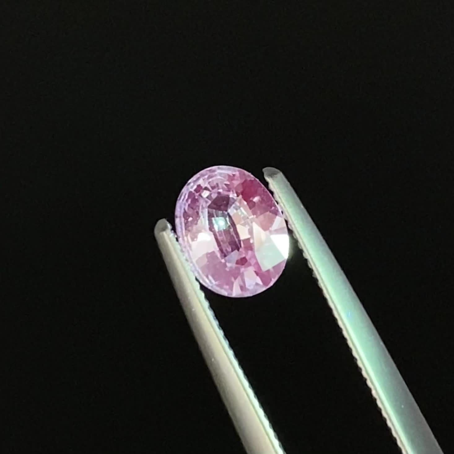 カラーレスサファイア スリランカ産 0.59ct[240527485]6.2x4.9mm