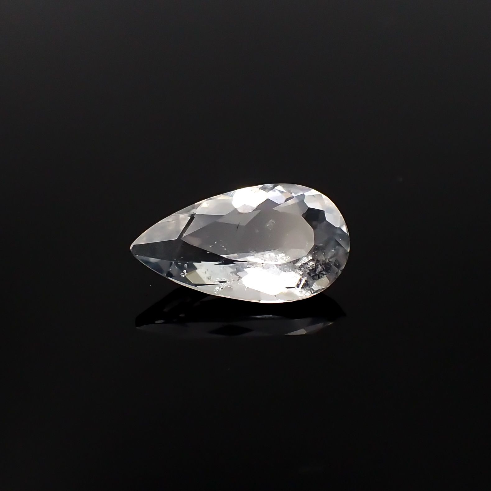 テネブレッセンススキャポライト(宝石名スキャポライト)アフガニスタン産 1.62ct 識別済[230722560]11.9x6.9mm前後