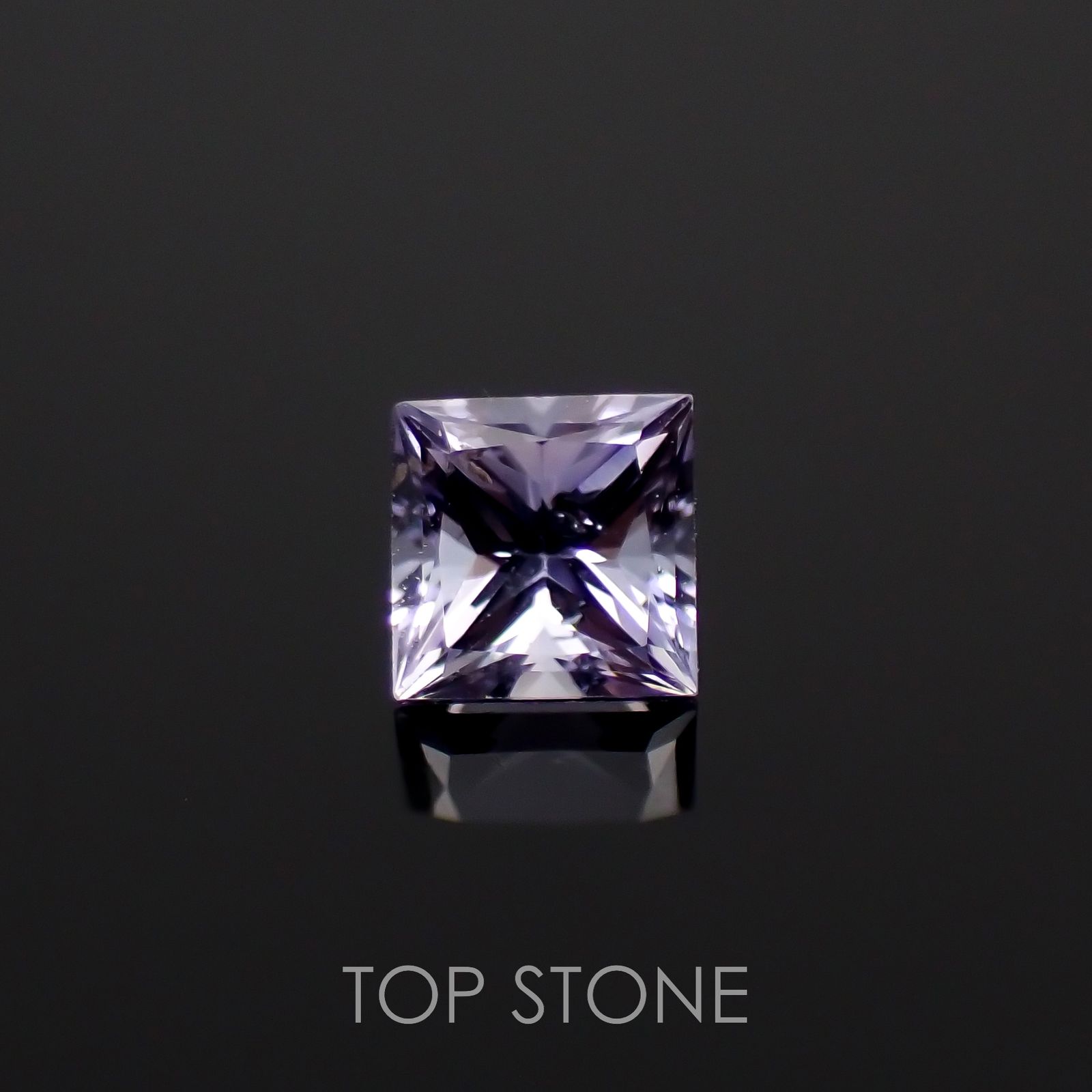 ◇プリンセスカット◇アイスラベンダーサファイア(宝石名サファイア)東アフリカ産 0.22ct 識別済[230120236]3.2x3.2mm前後