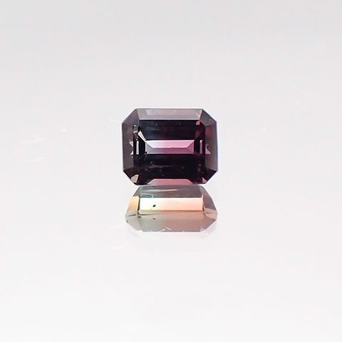 バイカラーサファイア(宝石名バイカラー・サファイア)タンザニア産 0.34ct 識別済[230622379]3.8x3mm前後