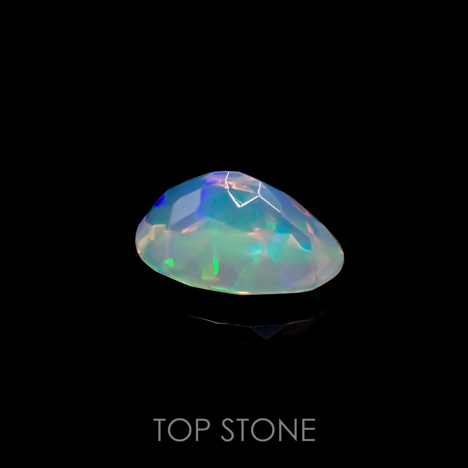 エチオピアオパール(宝石名オパール)エチオピア産 1.74ct 識別済[220717031]11x7.7mm前後