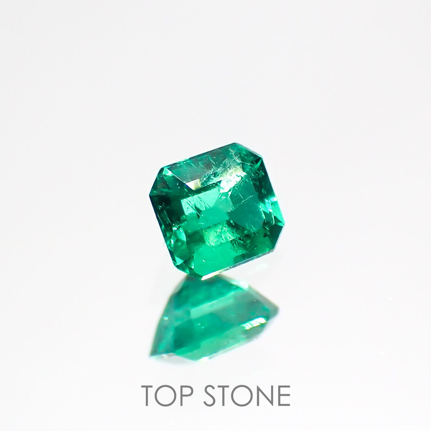 エメラルド コロンビア産 ルース 0.11ct[201912836]2.9×2.7mm前後