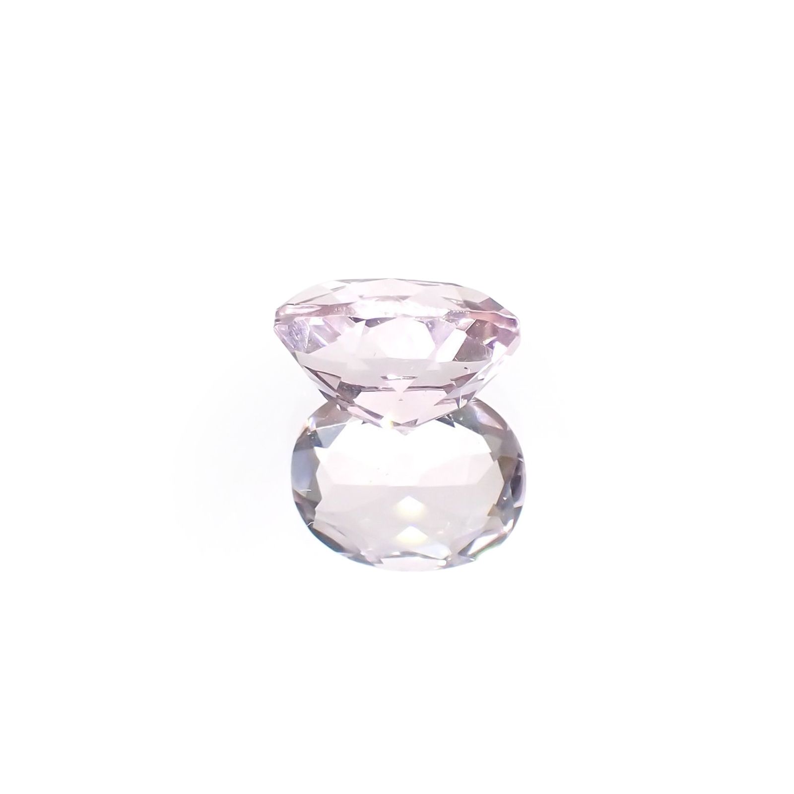 ピンクフローライト(宝石名フルオライト)ブラジル産 識別済 3.56ct / 10.3x8.2mm前後 [220115136]