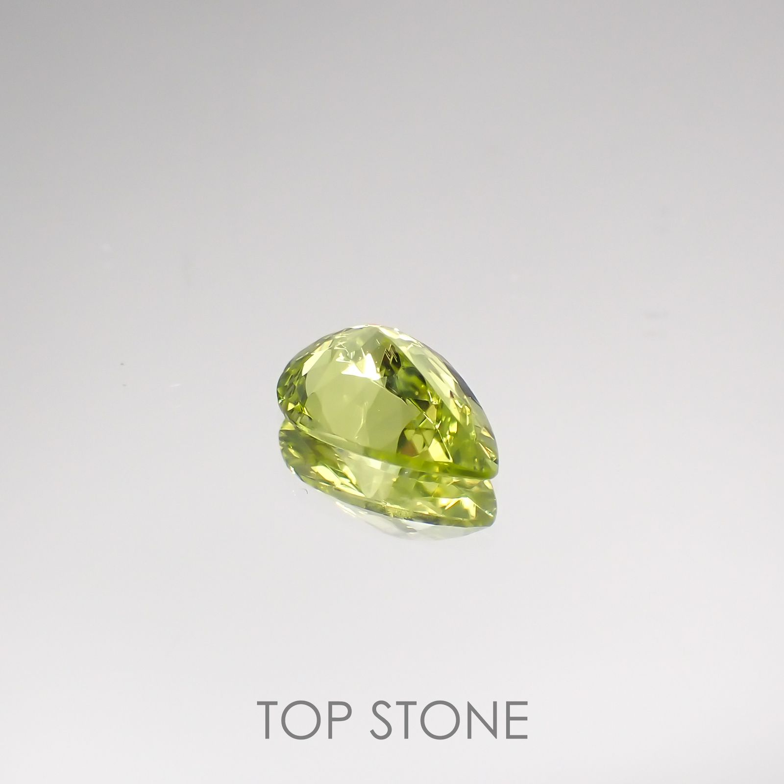 パロットクリソベリル(宝石名クリソベリル) インド産 0.80ct 識別済[210711520]7.8×5mm前後