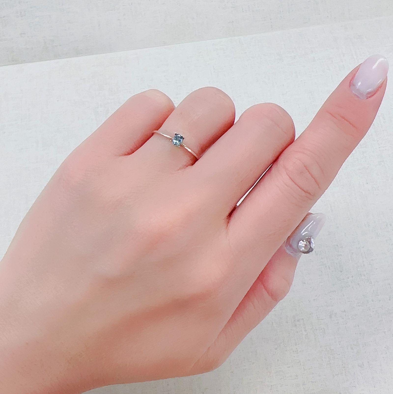 モンタナサファイア(宝石名サファイア)アメリカ・モンタナ州産 0.20ct 識別済[230321276]3.8x2.9mm前後
