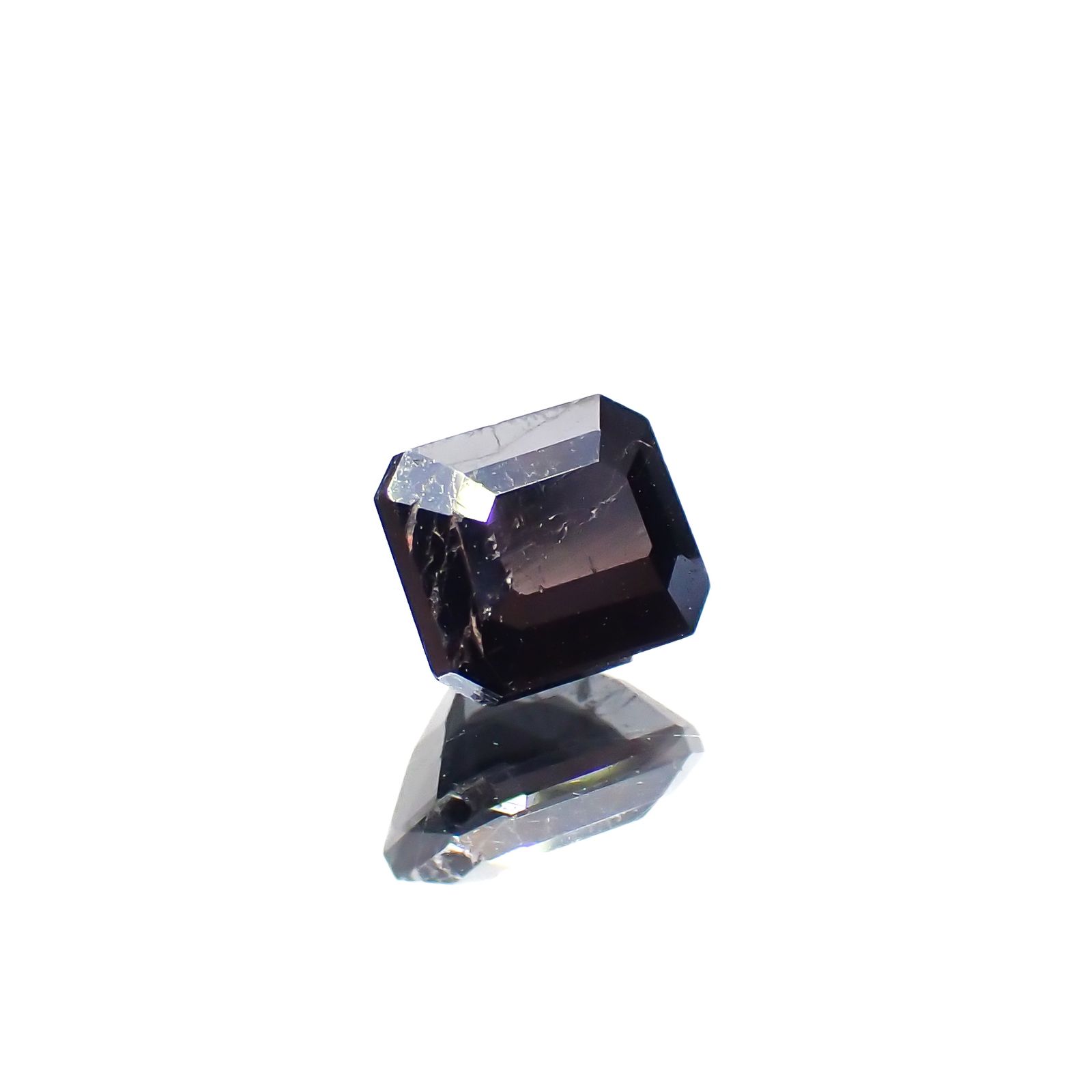 ルチル単結晶 ブラジル産 0.73ct[231023745]4.7x4.1mm前後