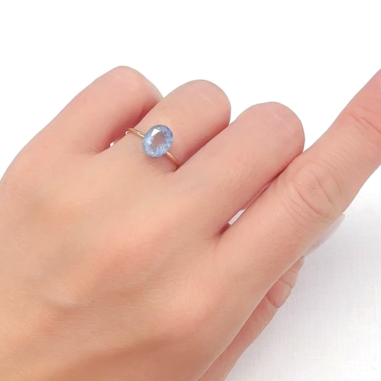 アパタイト フルオレッセンス ジンバブエ産 1.49ct[240527572]8x6.6mm前後