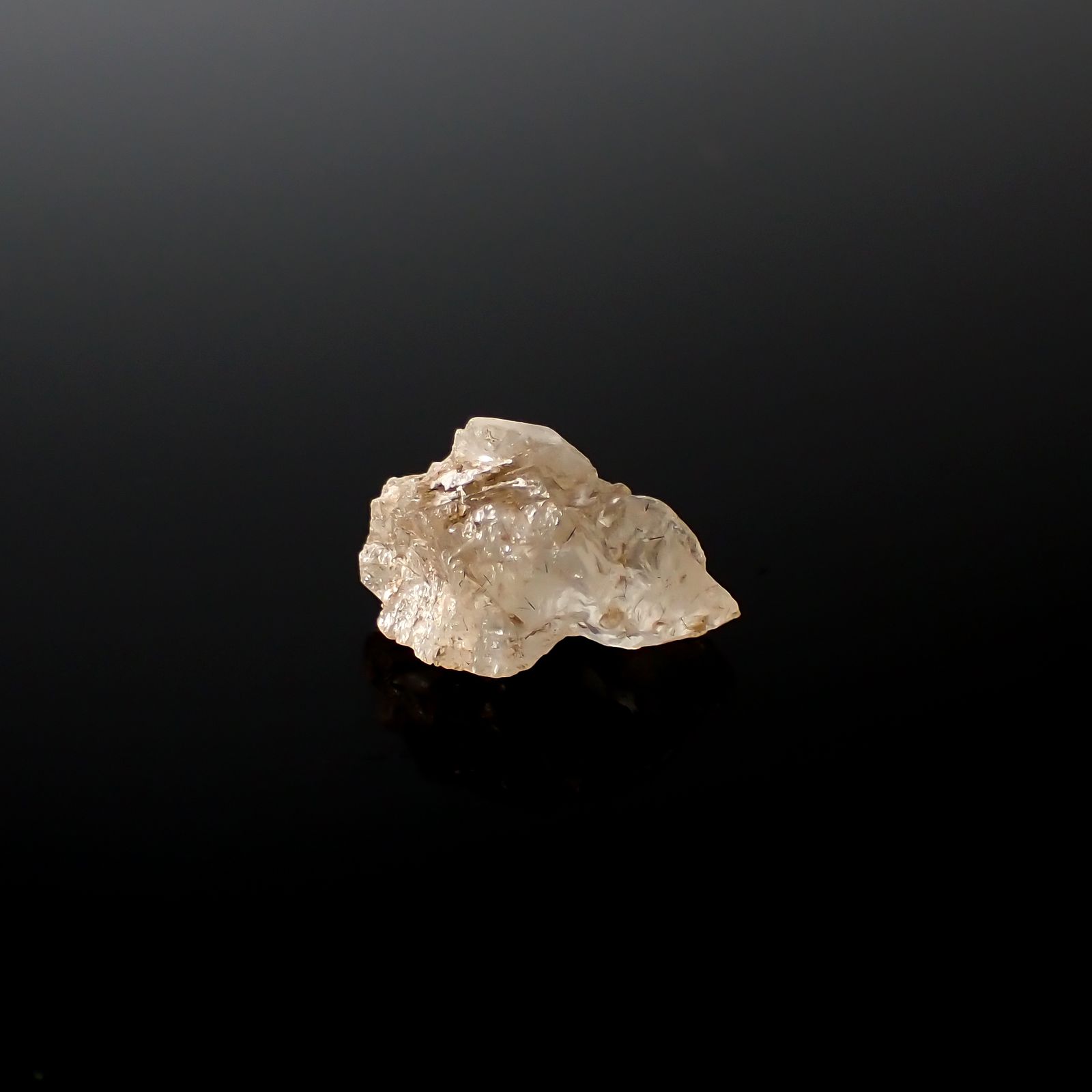 フェナカイト 原石 ウクライナ産 5.69ct[240326810]14.3x9mm前後