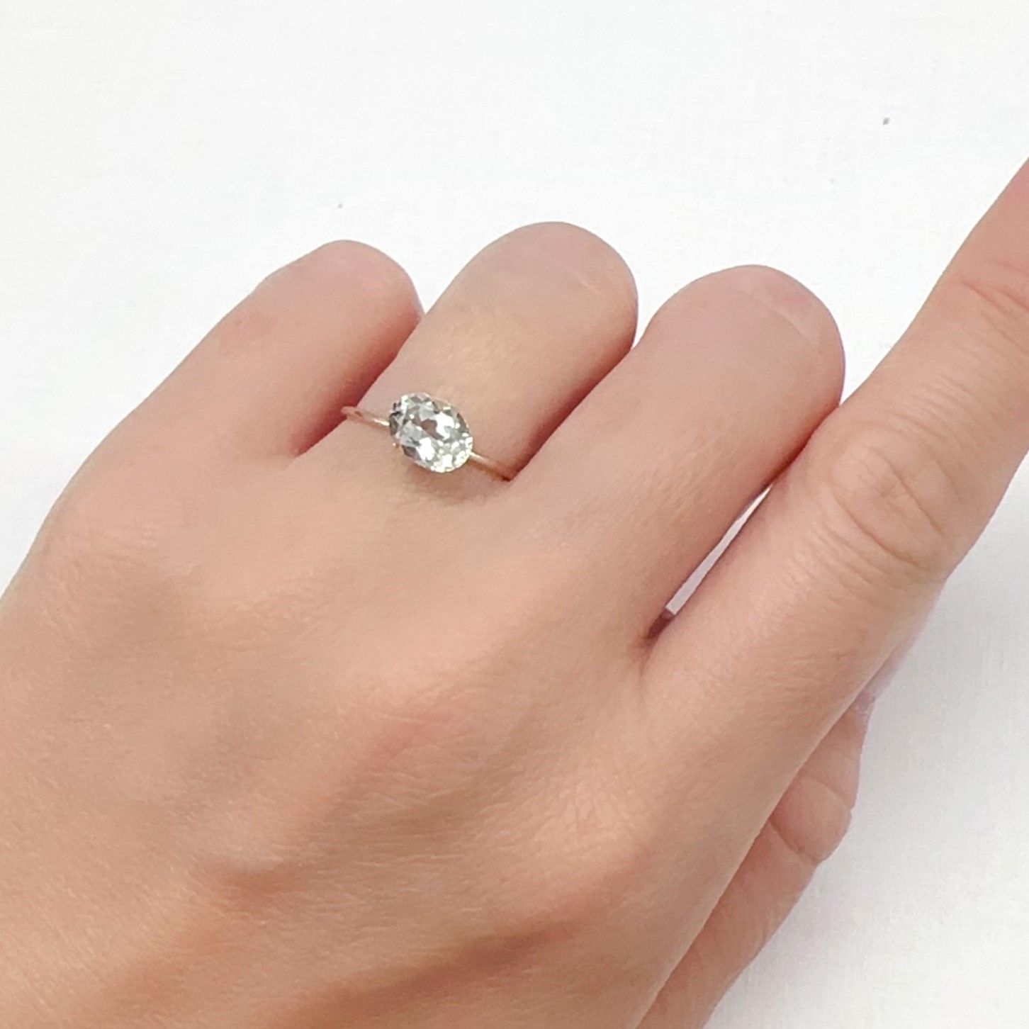 グリーントルマリン モザンビーク/コンゴ産 1.13ct[240527788]7.9x5.8mm前後