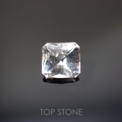 フェナカイト(宝石名フェナカイト)ブラジル産 0.61ct 識別済[220115163]5.5x5.1mm前後