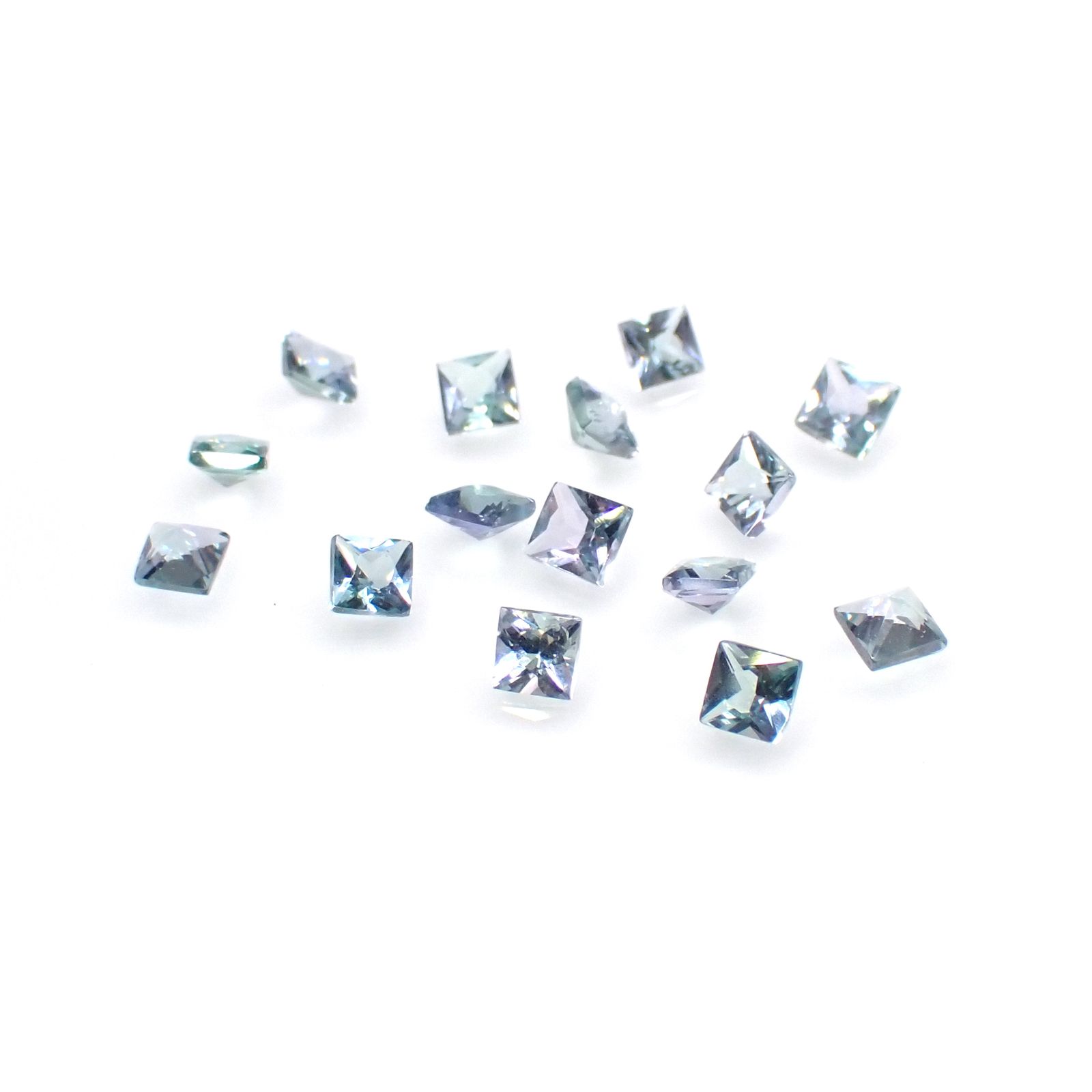 ◆ランダムセレクト-Limited edition-◆<先着15個>◇プリンセスカット◇ブルーグリーンコーネルピン タンザニア産 約0.050-0.066ct[230823218]2x2mm前後