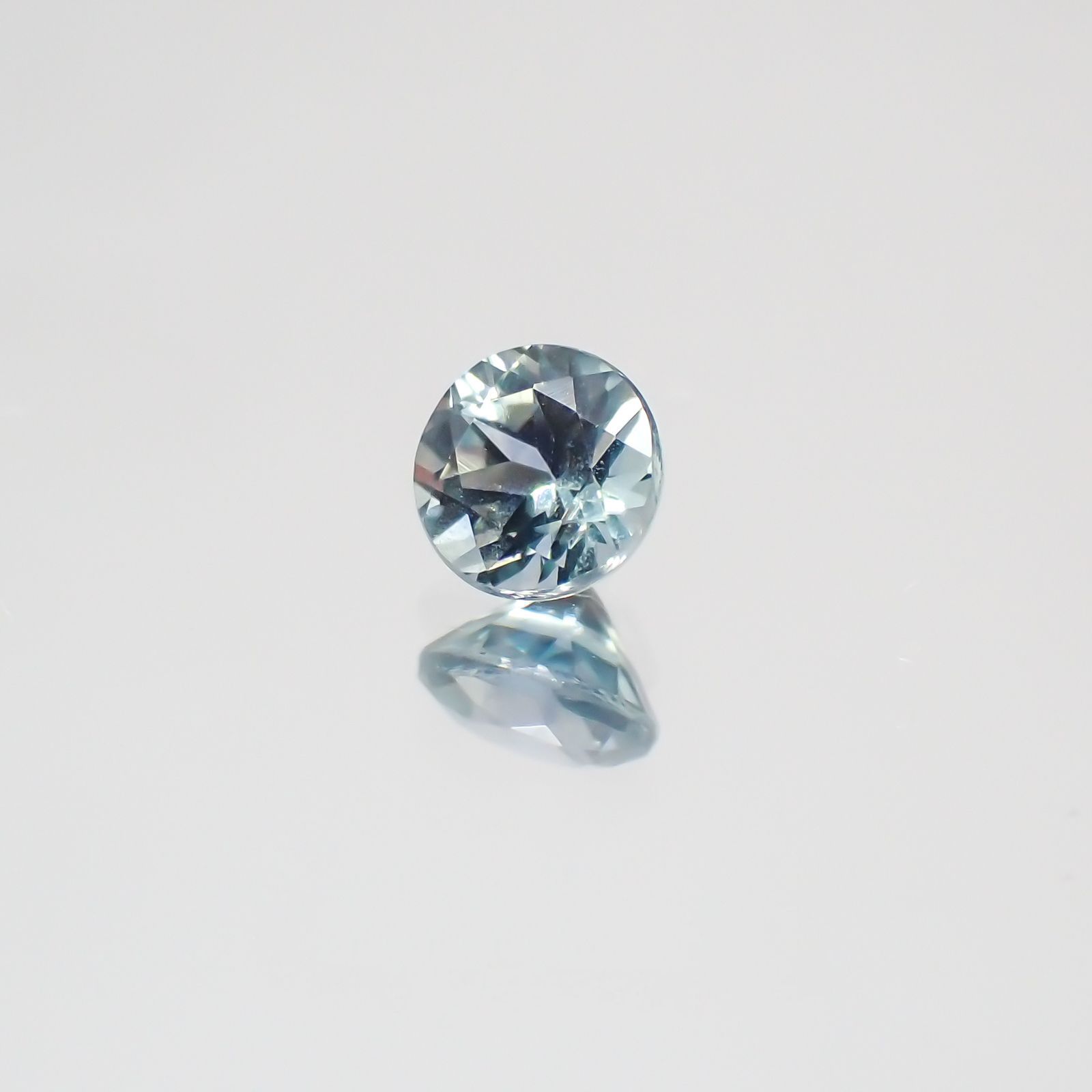 モンタナサファイア アメリカ産 ルース 0.24ct[21029912]3.5×3.5mm前後