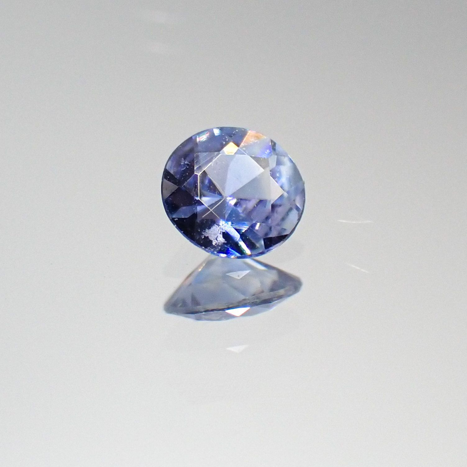 ベニトアイト カリフォルニア産 ルース 0.11ct[20062961]3.1×3.1mm前後