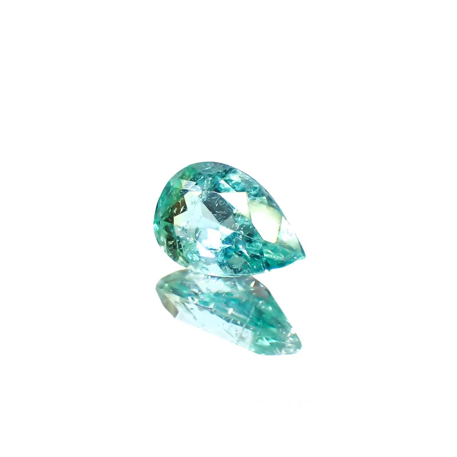 パライバトルマリン(宝石名トルマリン/別名パライバ・トルマリン)ブラジル・キントス鉱山産 識別済 0.23ct / 5.3x3.4mm前後 [221018837]