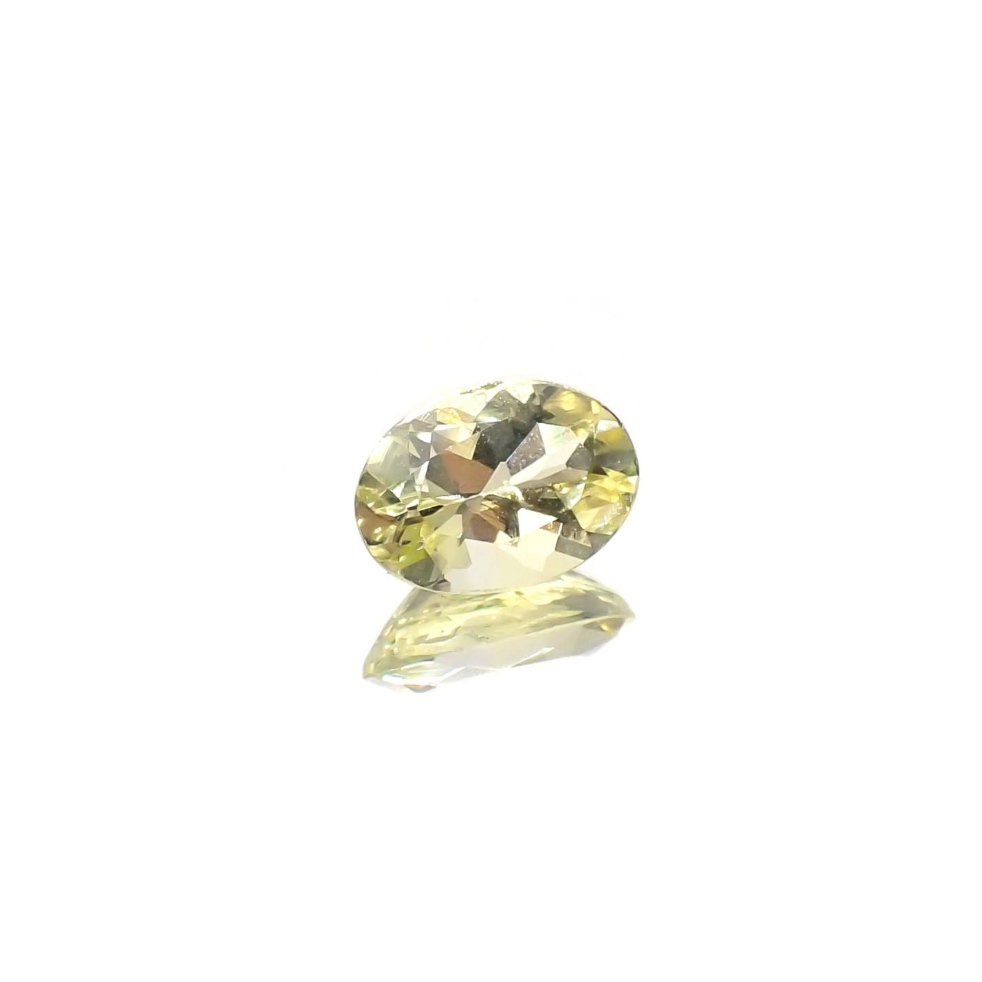 イエローダンビュライト タンザニア産 0.67ct[240125463]7x4.9mm前後