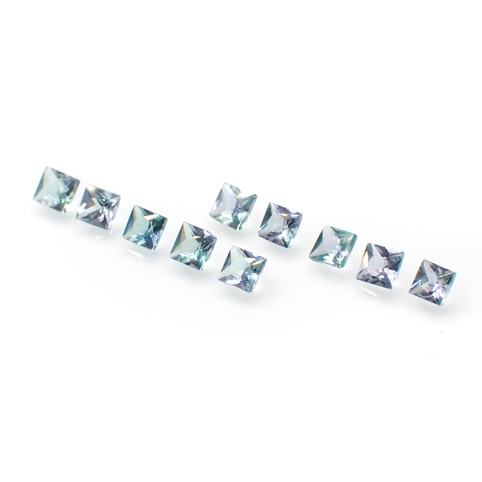 ◆ランダムセレクト-Limited edition-◆<先着15個>◇プリンセスカット◇ブルーグリーンコーネルピン タンザニア産 約0.050-0.066ct[230823218]2x2mm前後